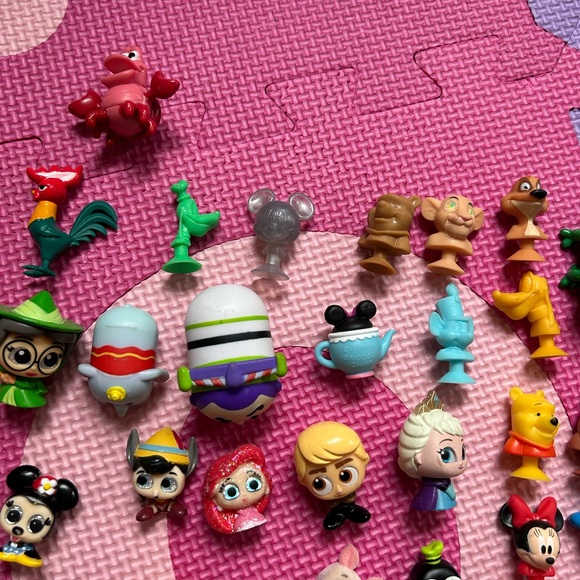 Disney character small figurines - Picture 3 of 3